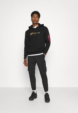 ALPHA SUDADERA LABEL NEGRO