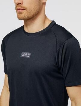 CAMISETA NEW BALANCE AT N-VENT NEGRA