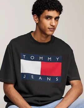 TOMMY CAMISETA NEGRA OVERSIZE BIG FLAG