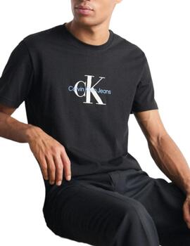 CALVIN KLEIN CAMISETA NEGRA DISTRESSED