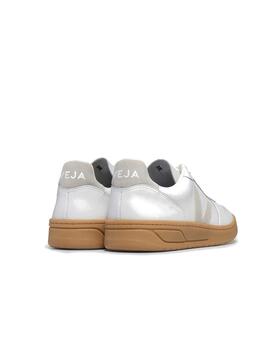 VEJA V10 EXTRA WHITE NATURAL