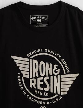 IRON RESIN CAMISETA WING NEGRA