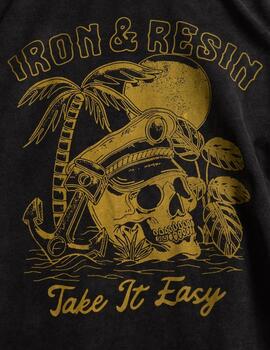 IRON RESIN CAMISETA TAKE IT EASY POCKET NEGRA