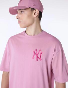 NEW ERA CAMISETA ROSA OVERSIZE