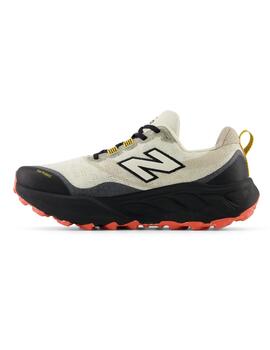 NEW BALANCE HIERRO V9 BLANCO NEGRO