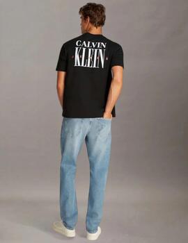 CALVIN KLEIN CAMISETA NEGRA SERIF FRONT GRAPHIC