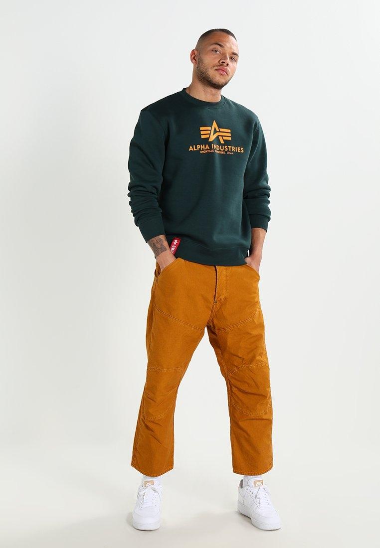 ALPHA SUDADERA NEW NAVY WHEAT