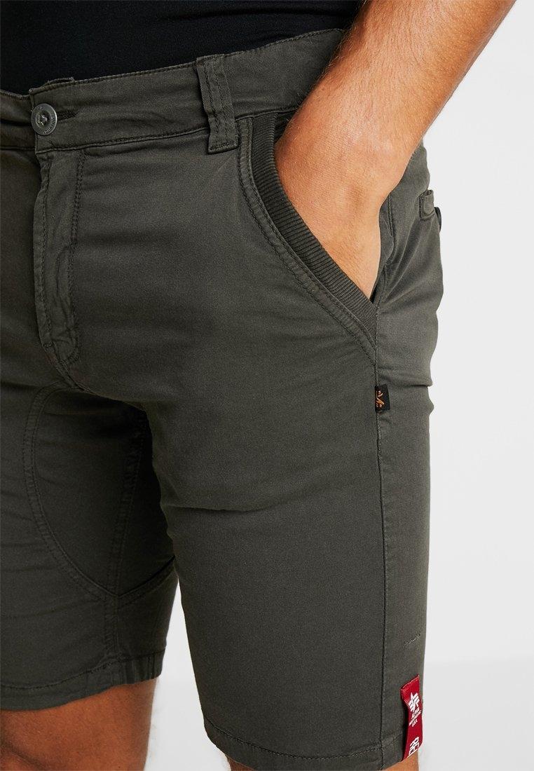 KEROSENE SHORT GREY BLACK ALPHA