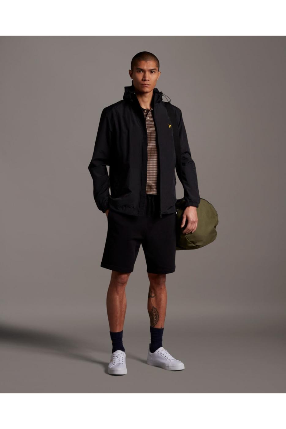 LYLE AND SCOTT PANTALÓN CORTO NEGRO