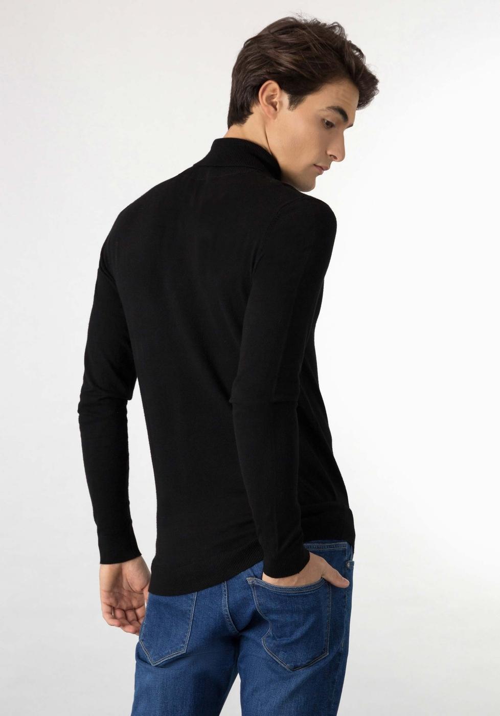 TIFFOSI JERSEY NEGRO CUELLO ALTO BOND