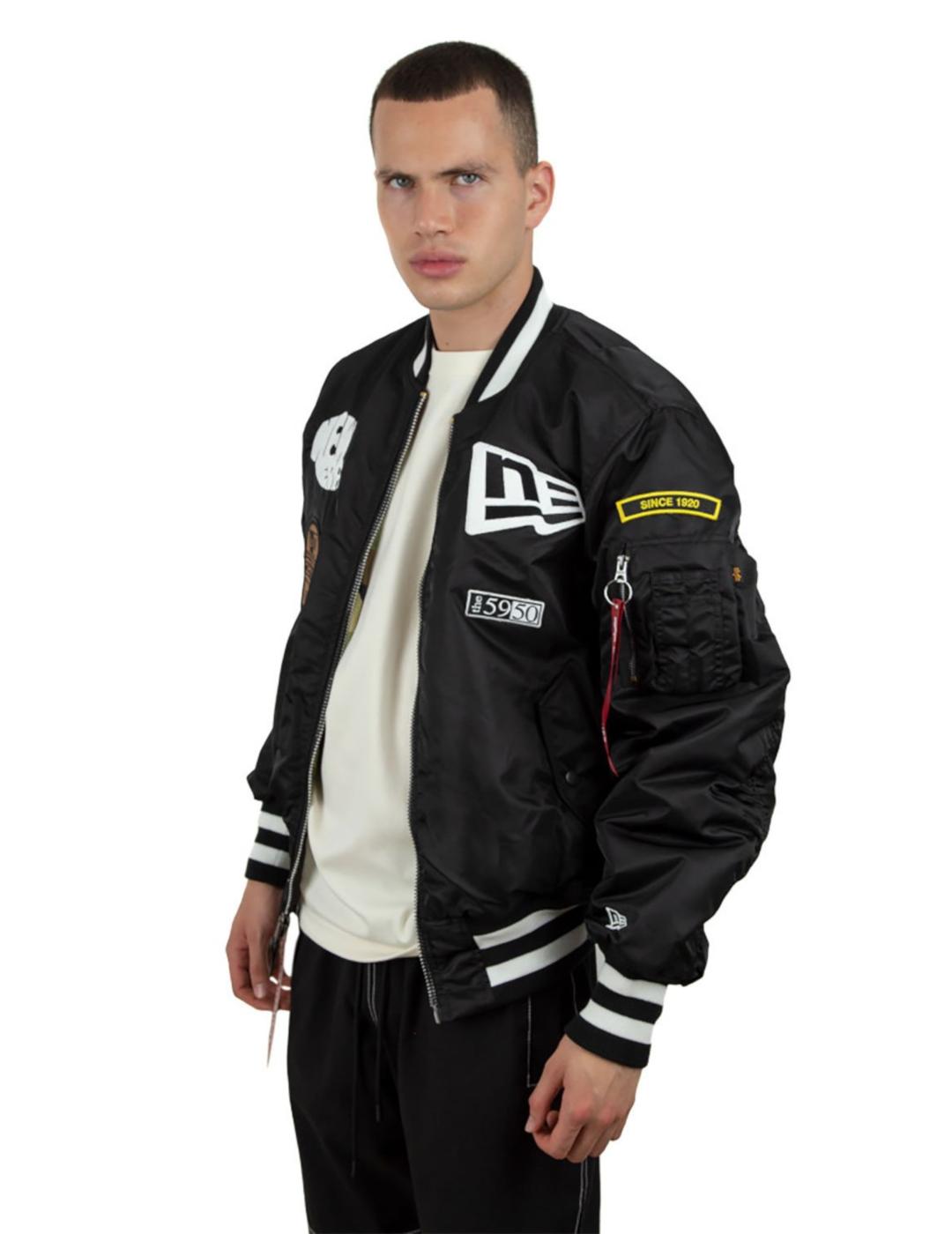 ALPHA INDUSTRIES & NEW ERA BOMBER REVERSIBLE NEGRA