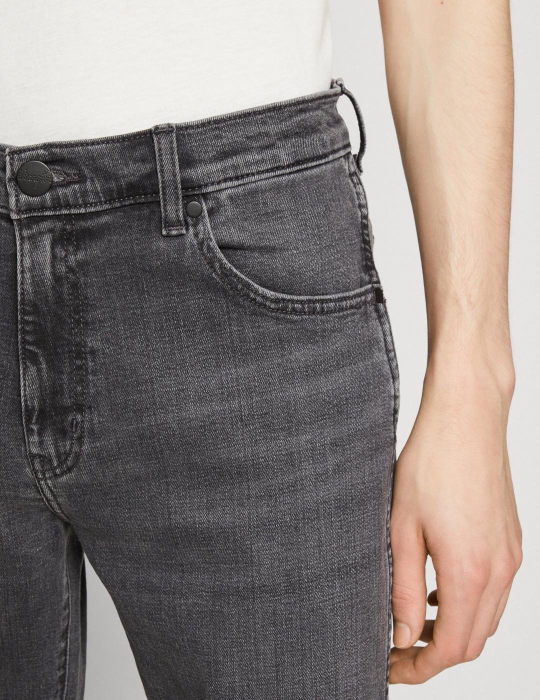 JEANS WRANGLER LARSTON SLIM TAPERED BLACKOUT