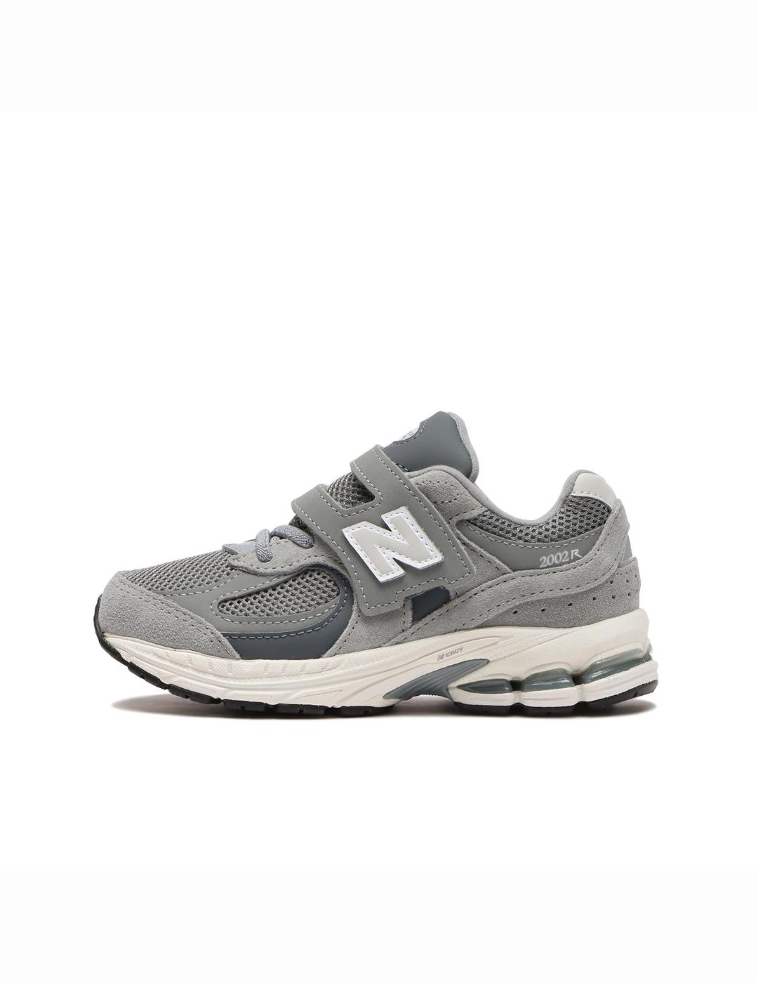 NEW BALANCE ZAPATILLA 2002 GRIS