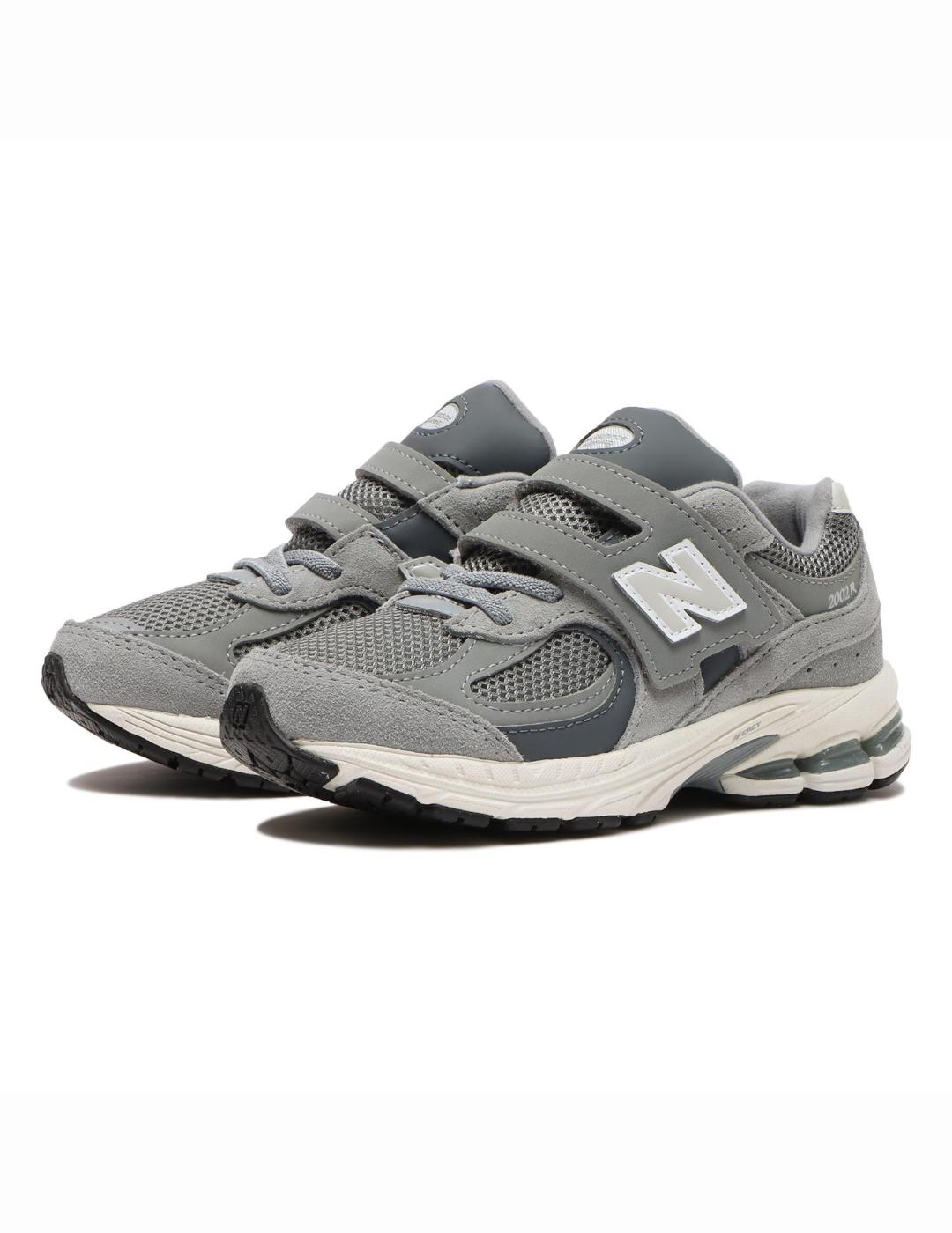 NEW BALANCE ZAPATILLA 2002 GRIS