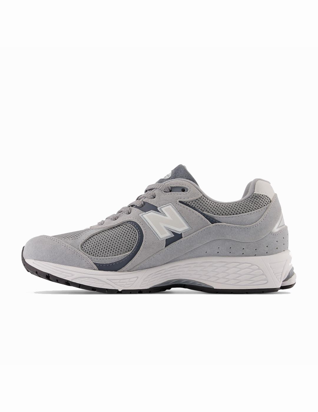 ZAPATILLA NEW BALANCE 2002 GRIS