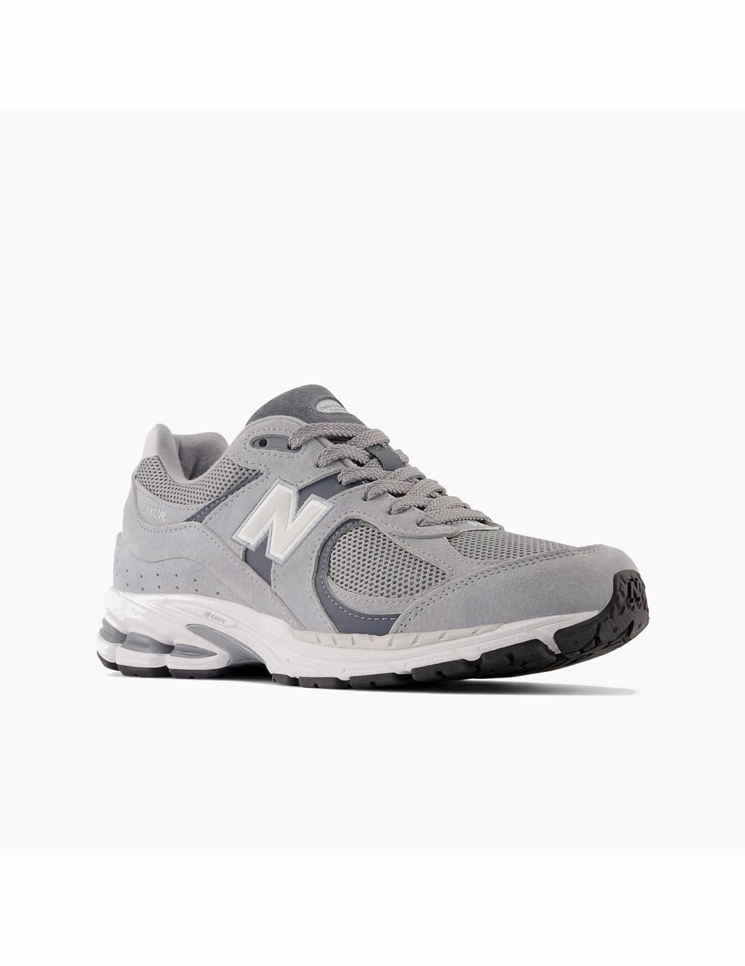 ZAPATILLA NEW BALANCE 2002 GRIS