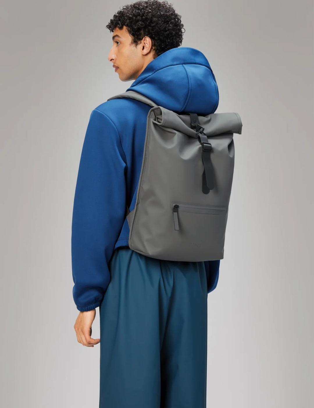 MOCHILA RAINS ROLLTOP GRIS