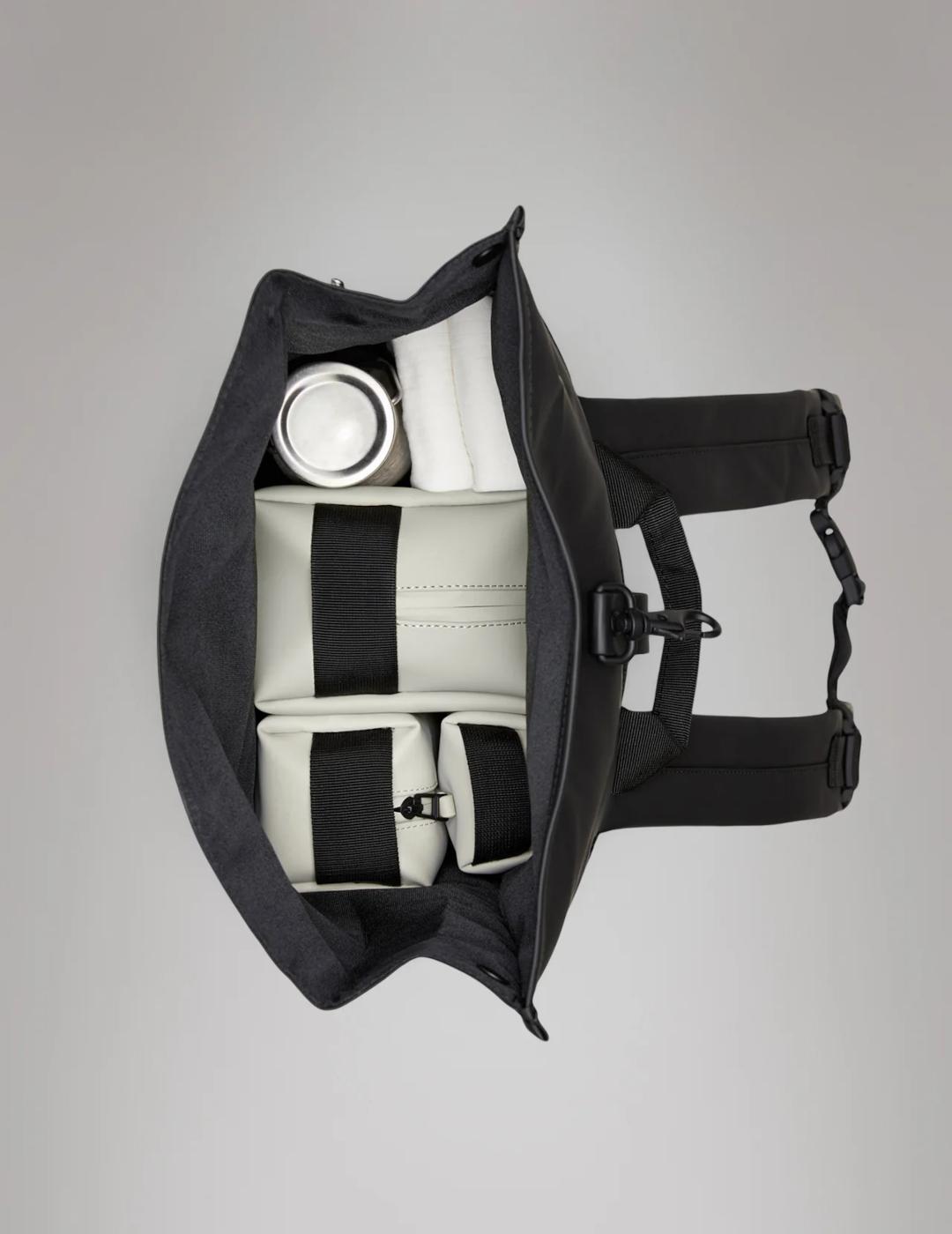 RAINS MOCHILA ROLLTOP BLACK