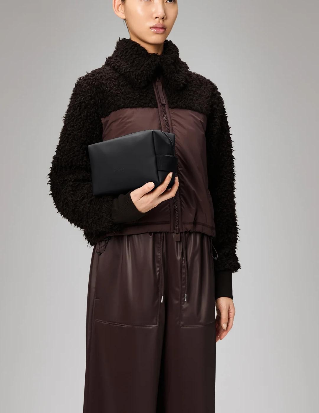 RAINS NECESER WASH BAG NEGRO