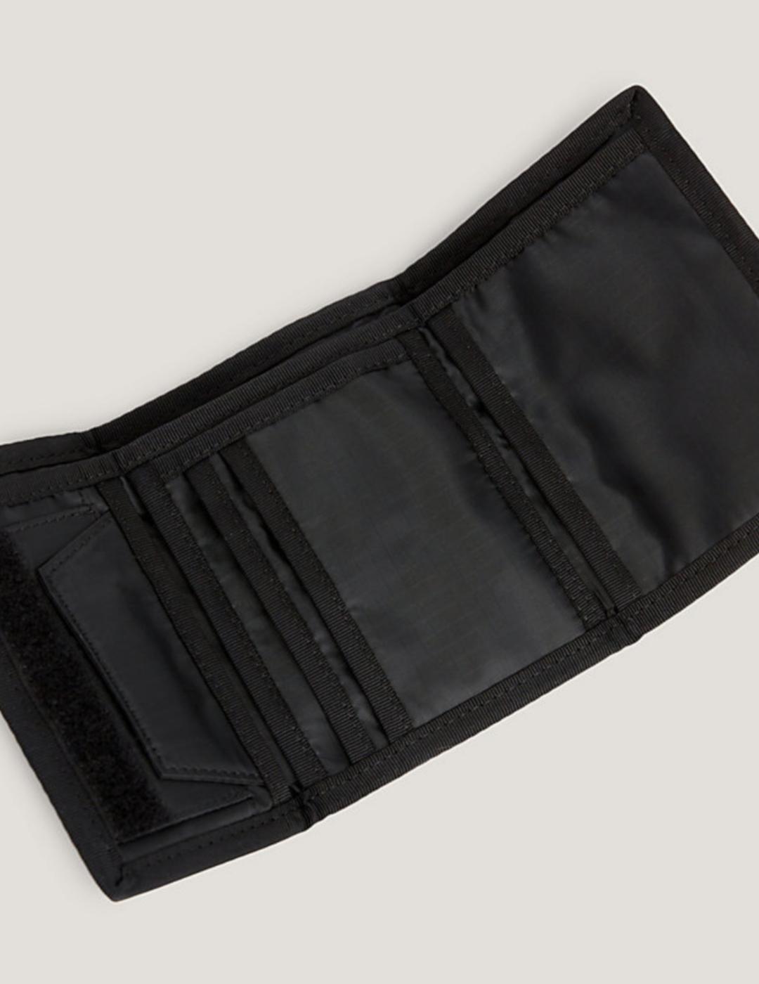 TOMMY WALLET NEGRA
