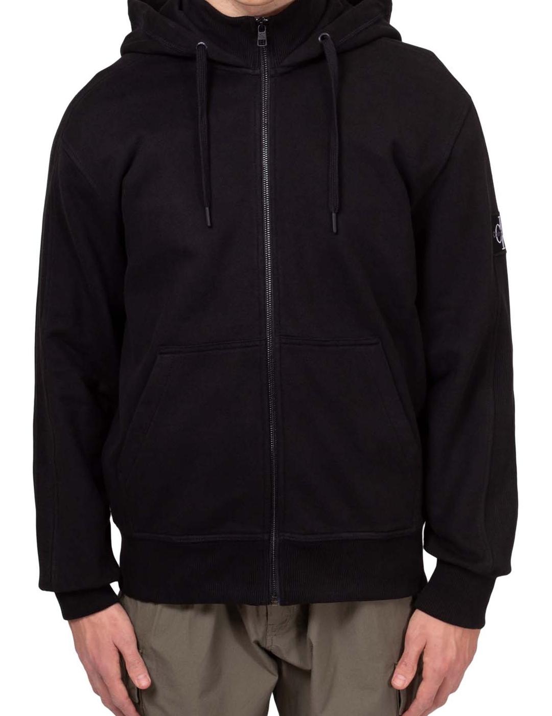 CALVIN KLEIN SUDADERA BADGE ZIP NEGRA