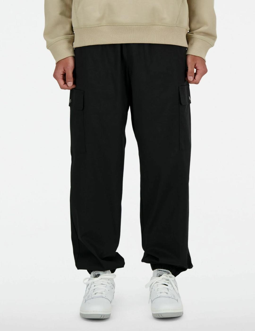 NEW BALANCE PANTALÓN TWILL NEGRO JOGGER CARGO