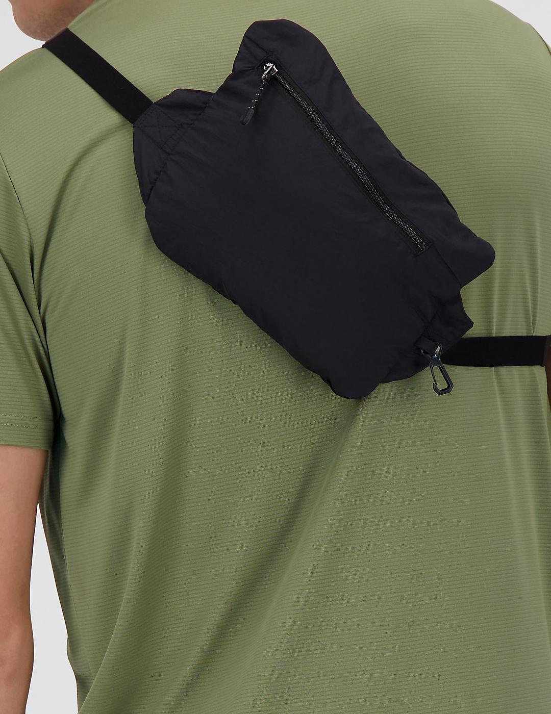 NEW BALANCE CHAQUETA ATHLETIC NEGRA