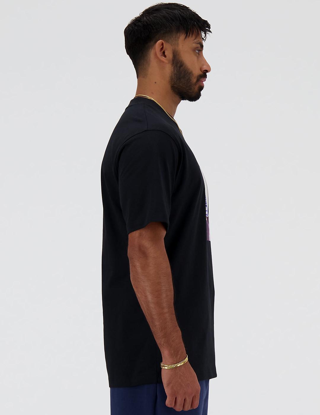 NEW BALANCE CAMISETA NEGRA NEVER AGE