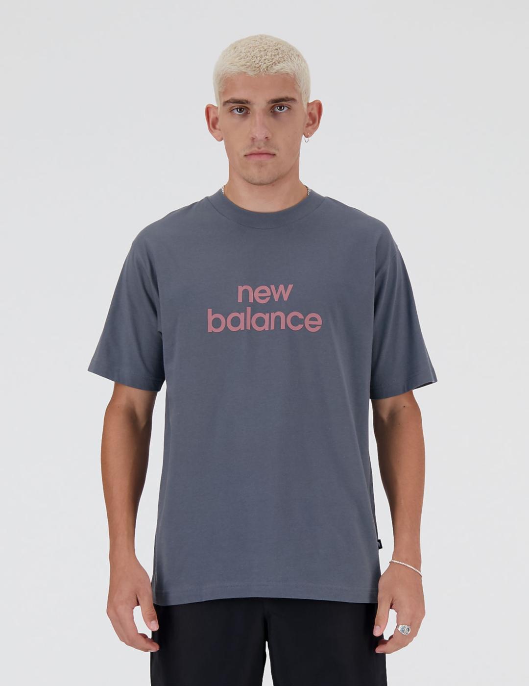CAMISETA NEW BALANCE LINEAR-T GRIS