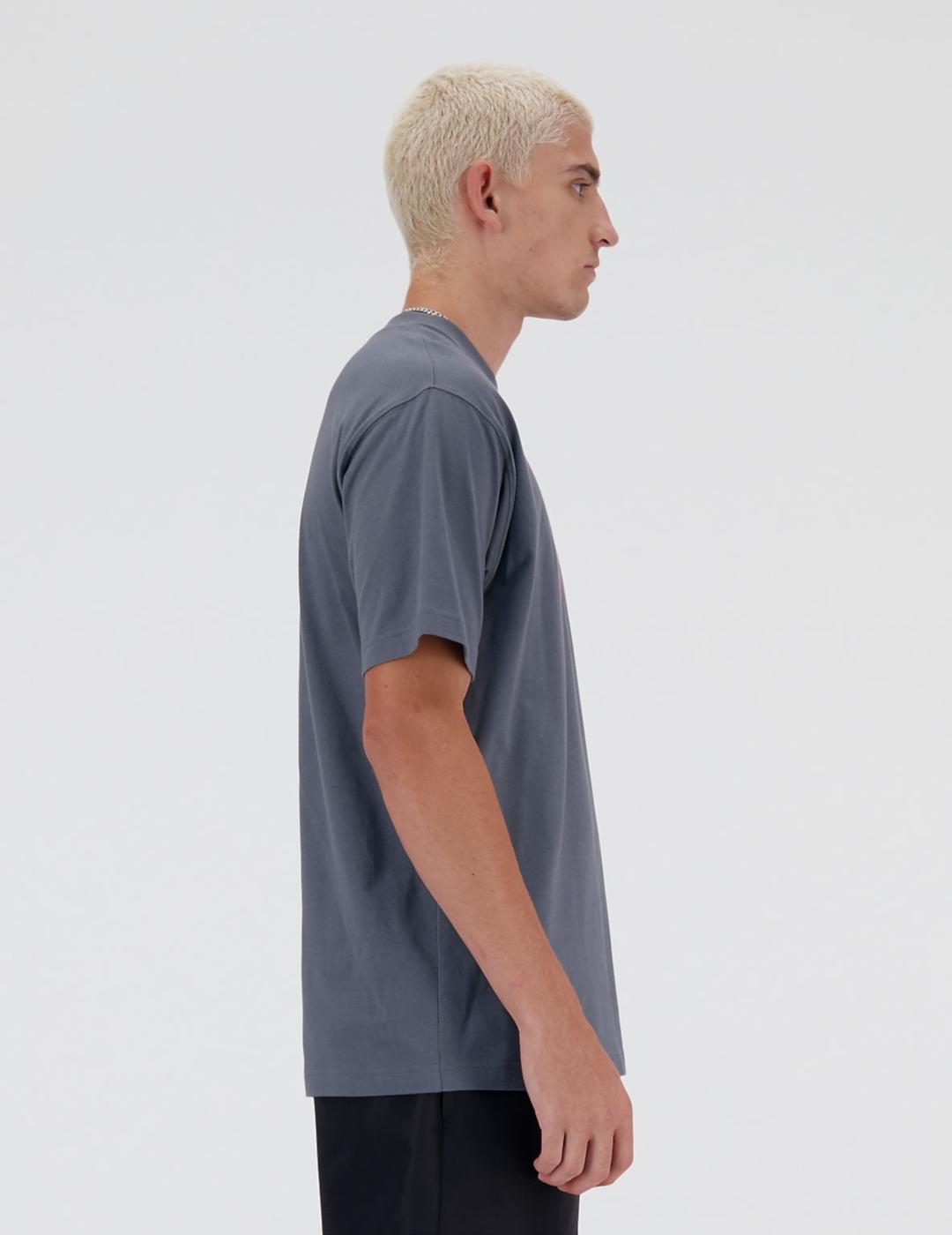 CAMISETA NEW BALANCE LINEAR-T GRIS