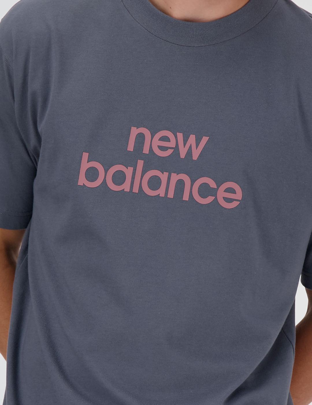 CAMISETA NEW BALANCE LINEAR-T GRIS