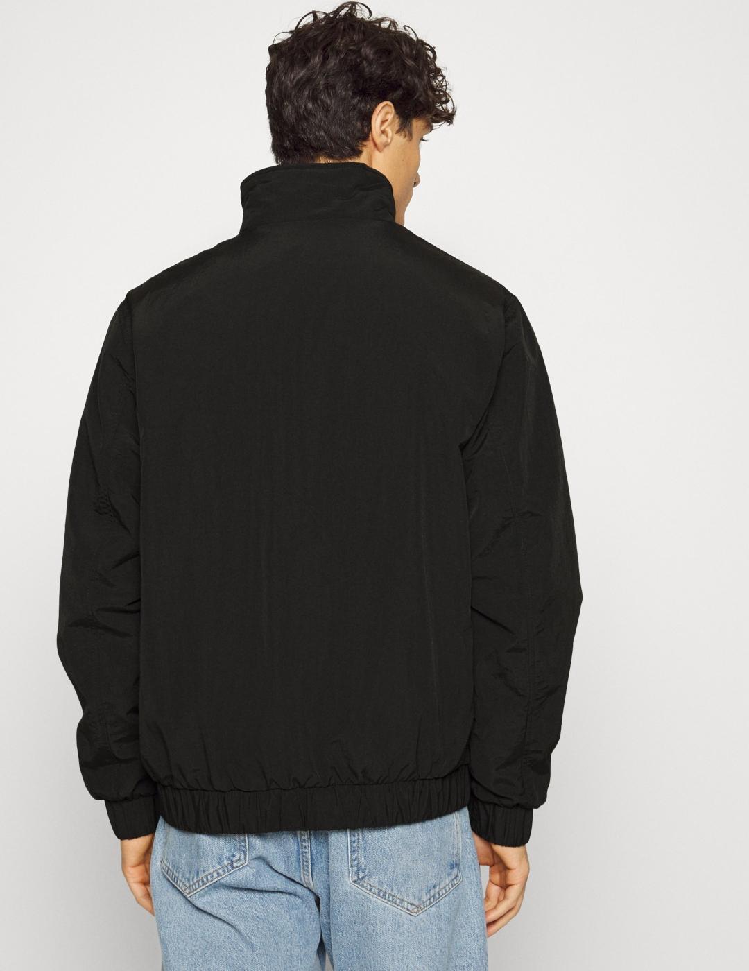 TOMMY CHAQUETA NEGRA ESSENTIAL