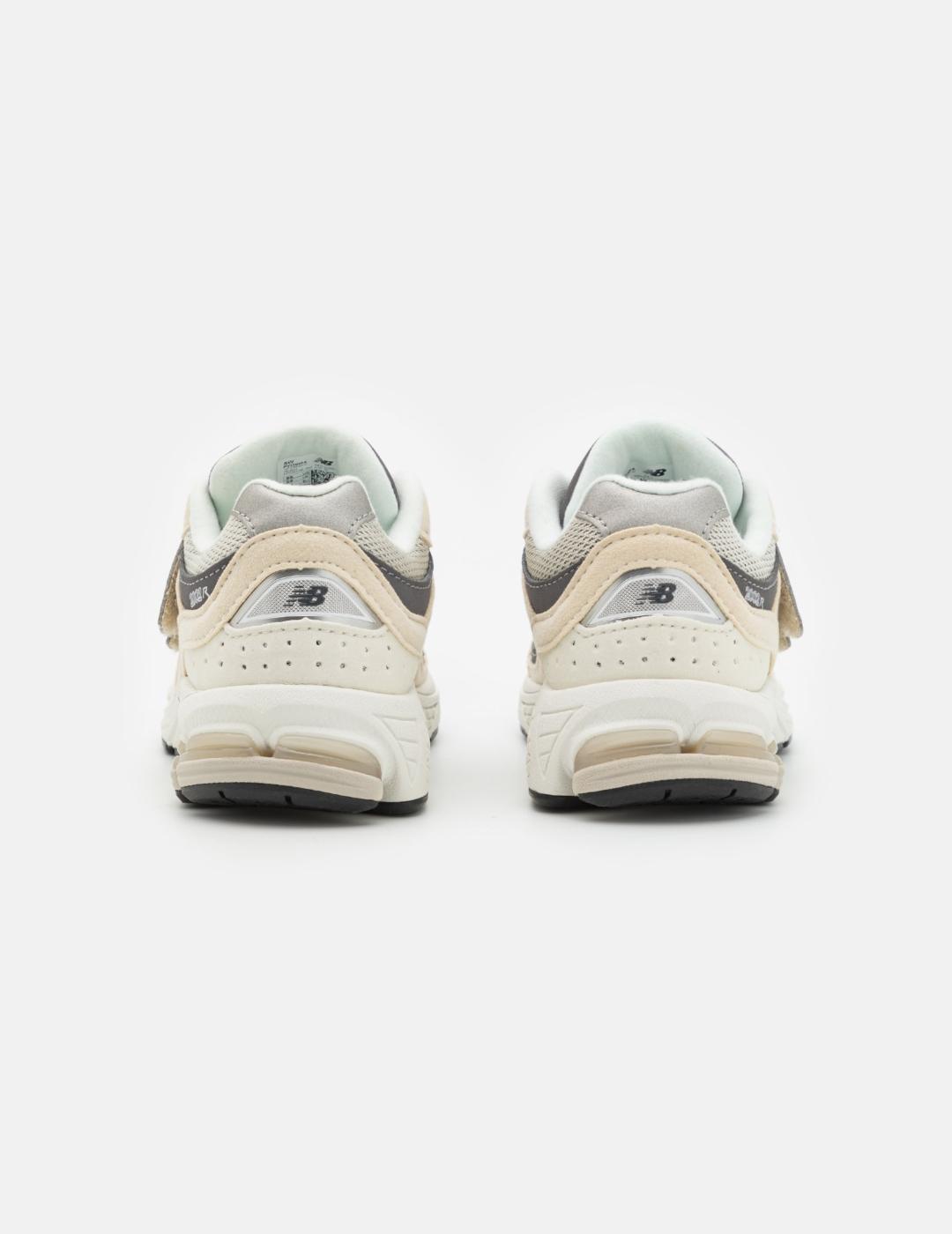 NEW BALANCE ZAPATILLA 2002 KIDS BEIGE