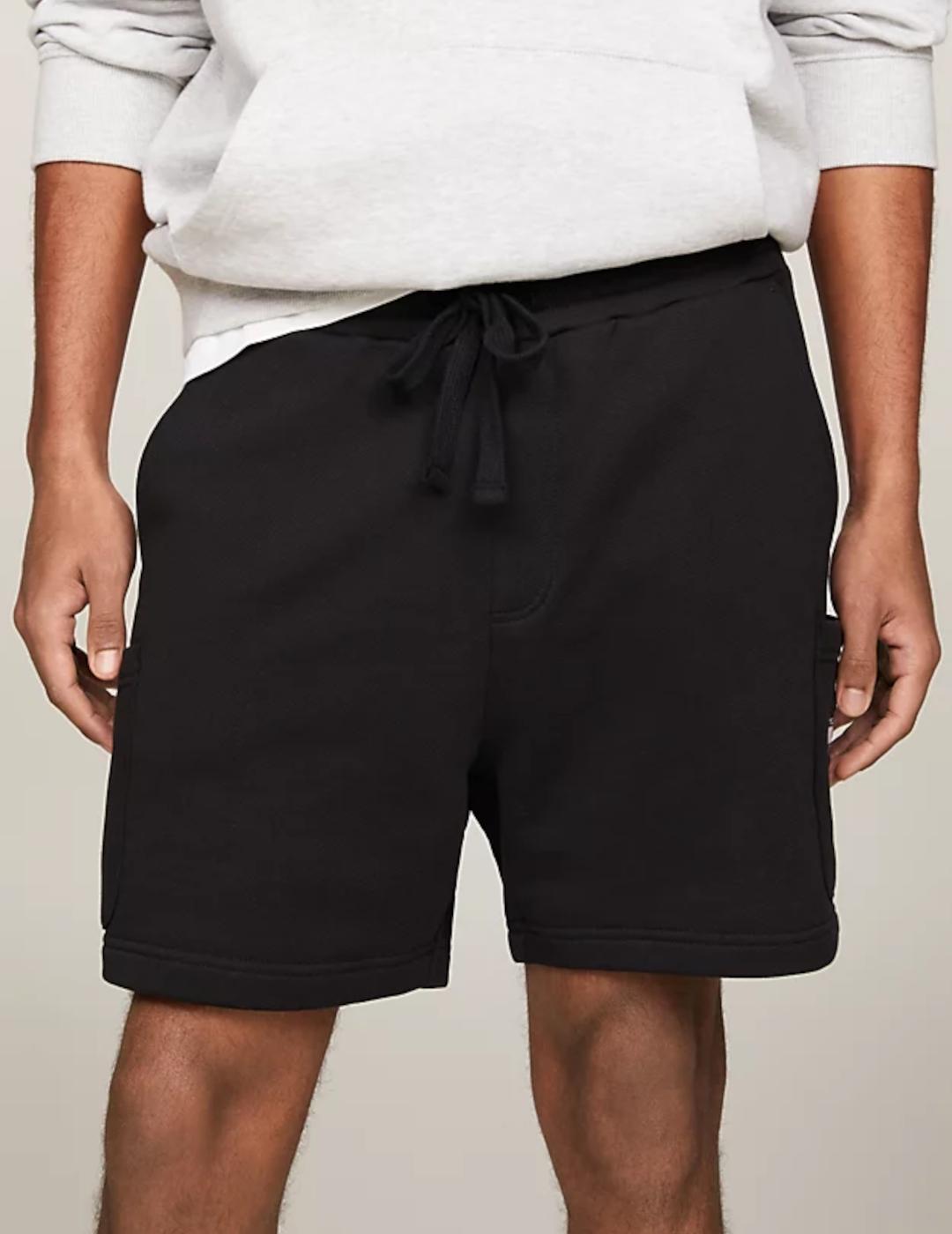 TOMMY SHORTS CARGO NEGRO