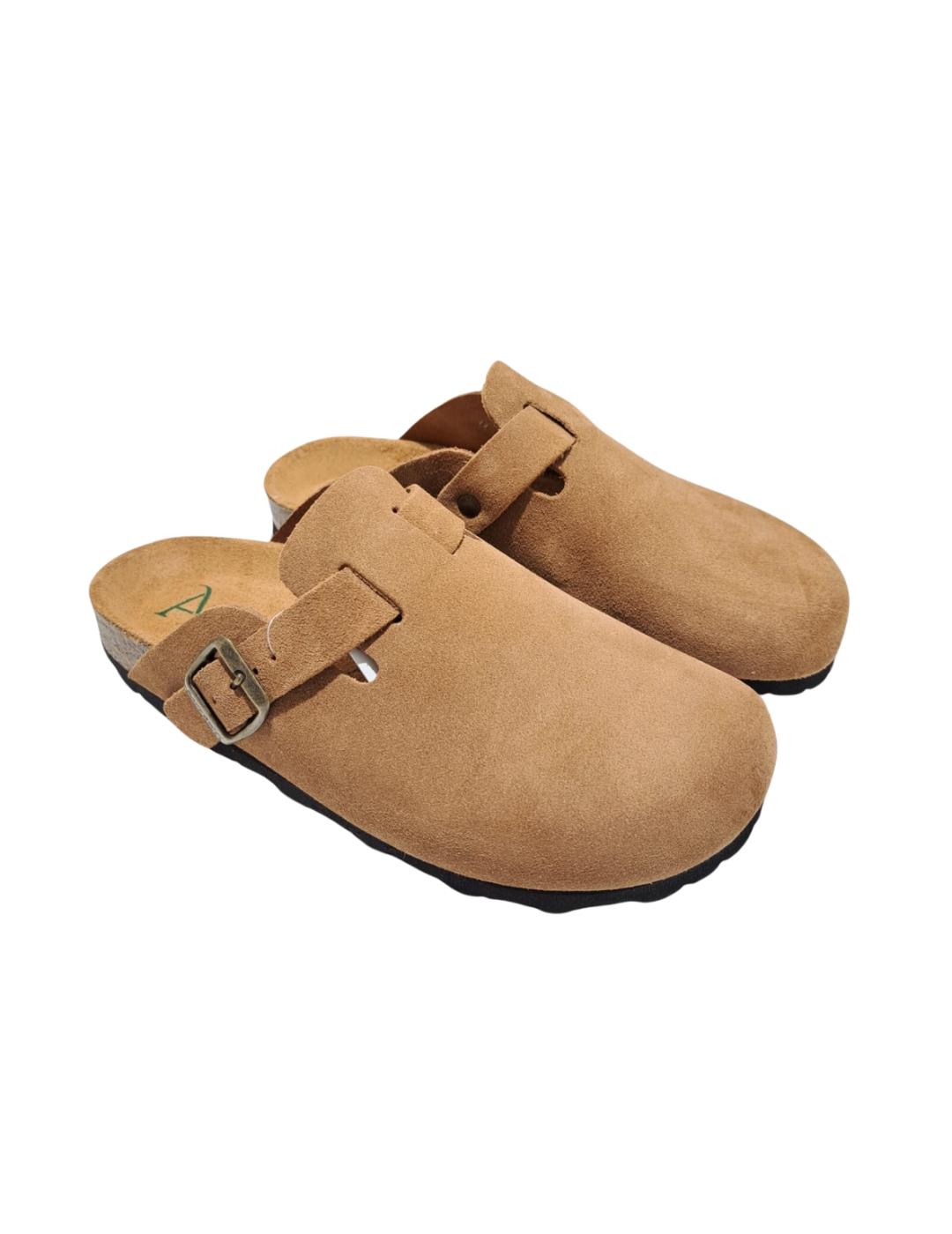 Zapatos auténticos marrón unisex.