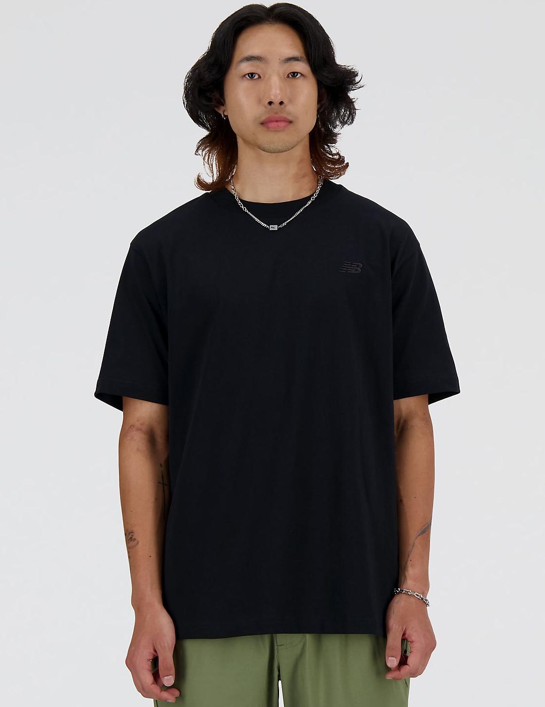 NEW BALANCE CAMISETA ATHLETICS NEGRA