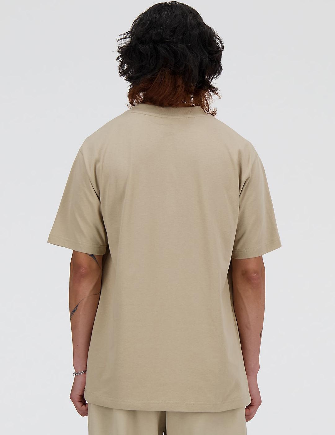 NEW BALANCE CAMISETA ATHLETICS BEIGE