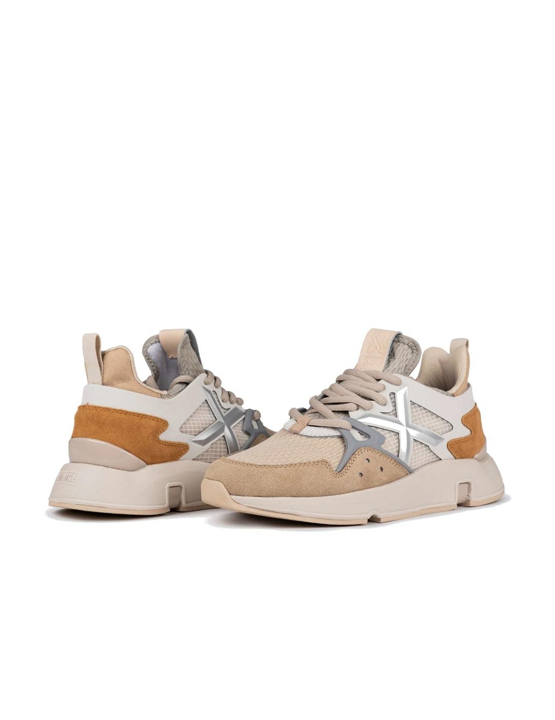 Zapatillas Munich beige para mujer.