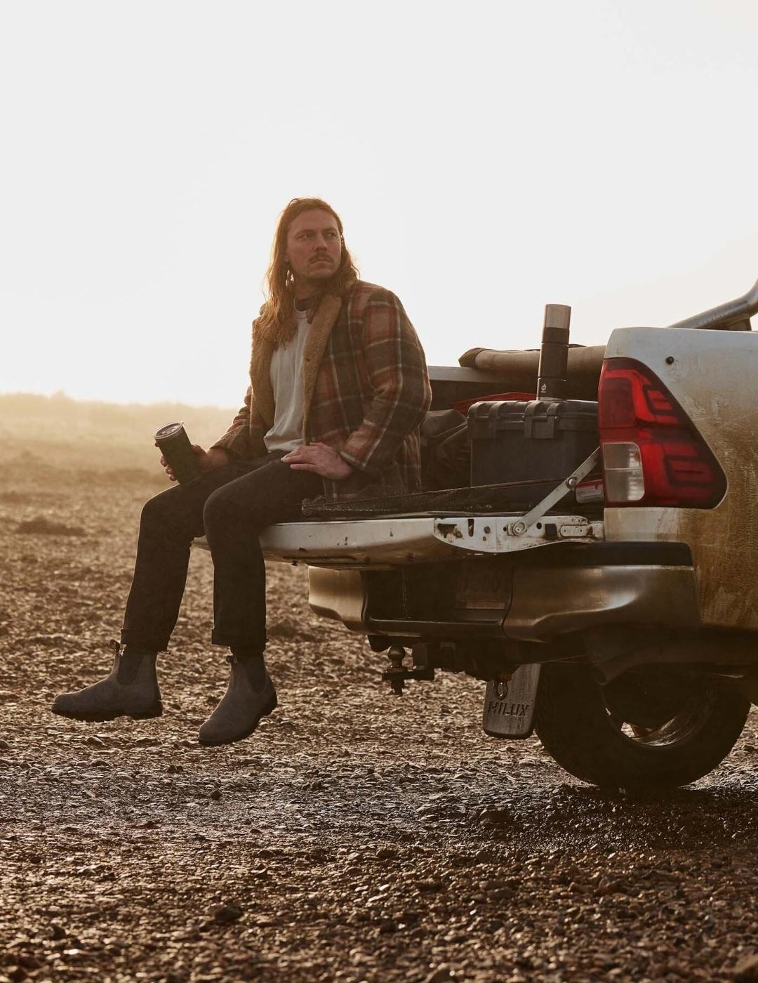 BLUNDSTONE BOTA DARK GREY