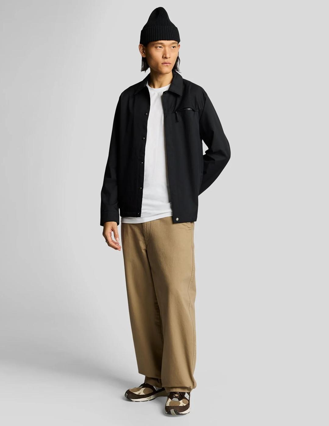 LYLE&SCOTT CHAQUETA NEGRA TECH TWILL OVERSIZE