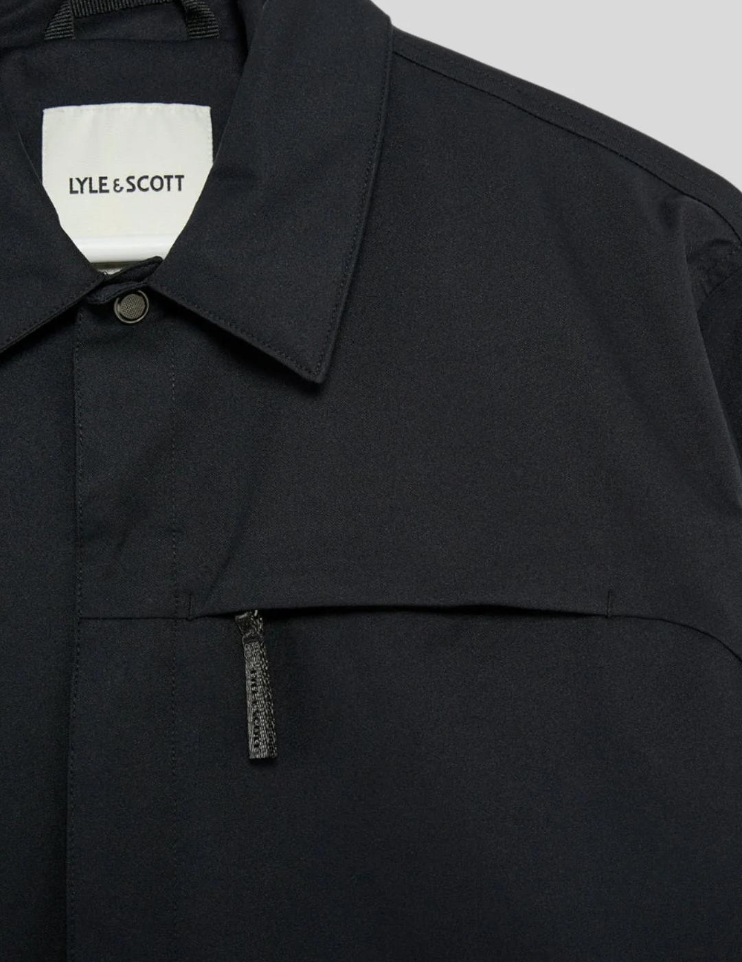 LYLE&SCOTT CHAQUETA NEGRA TECH TWILL OVERSIZE
