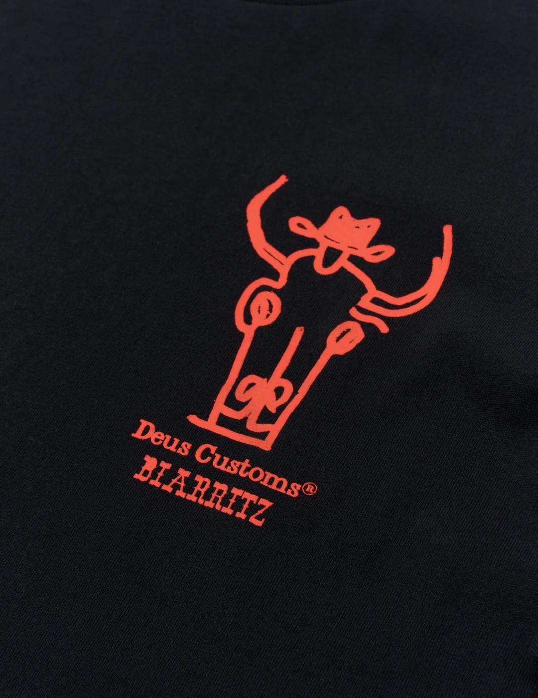 DEUS CAMISETA NEGRA SHOWDOWN