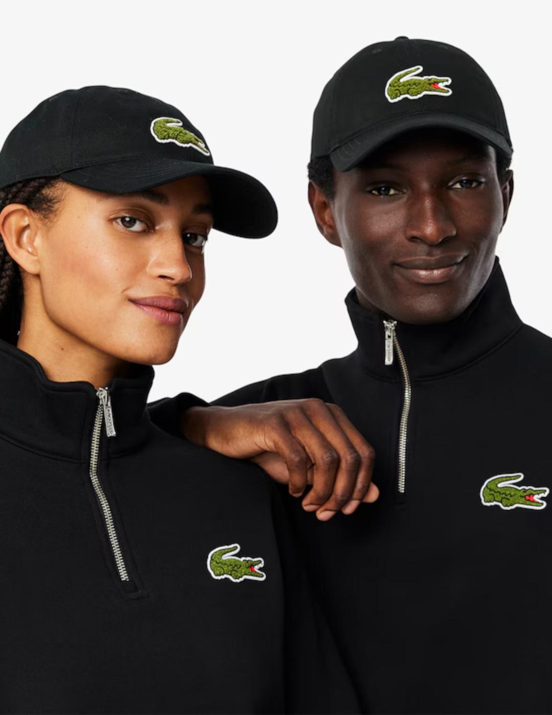 LACOSTE GORRA NEGRA LOGO TEJIDO TOALLA
