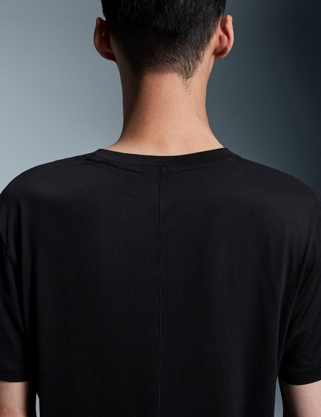 ON CAMISETA NEGRA STUDIO T1