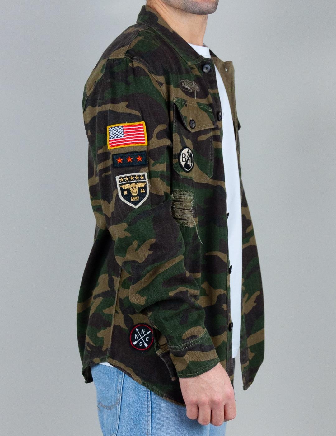 GIANNI LUPO SOBRECAMISA VERDE ARMY