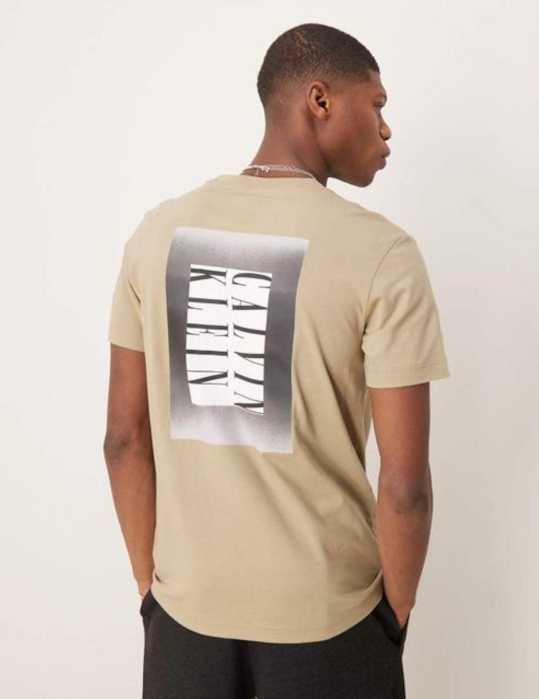 CALVIN KLEIN CAMISETA CAMEL TEXT BOX