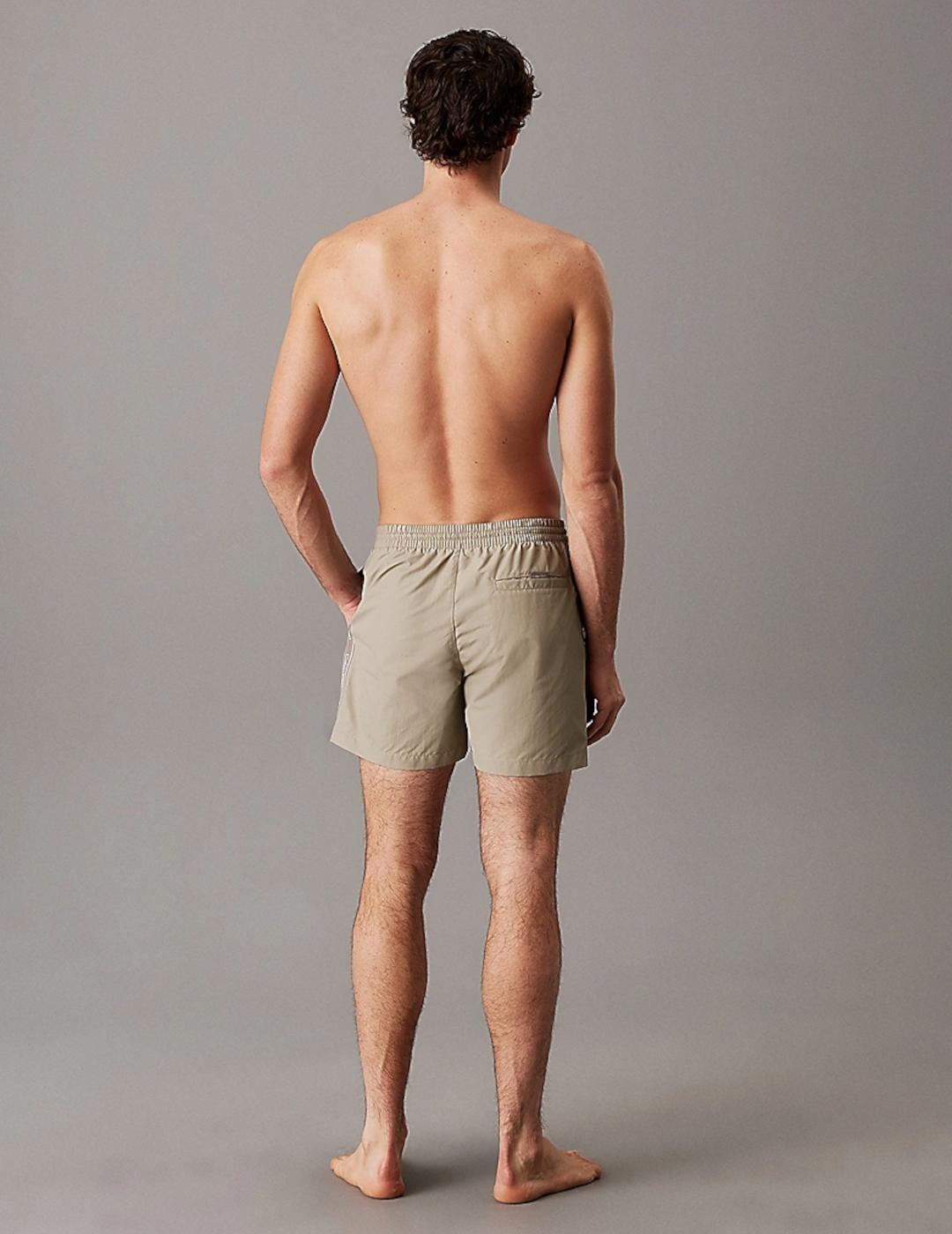 CALVIN BAÑADOR VERDE CLARO LOGO BANDA