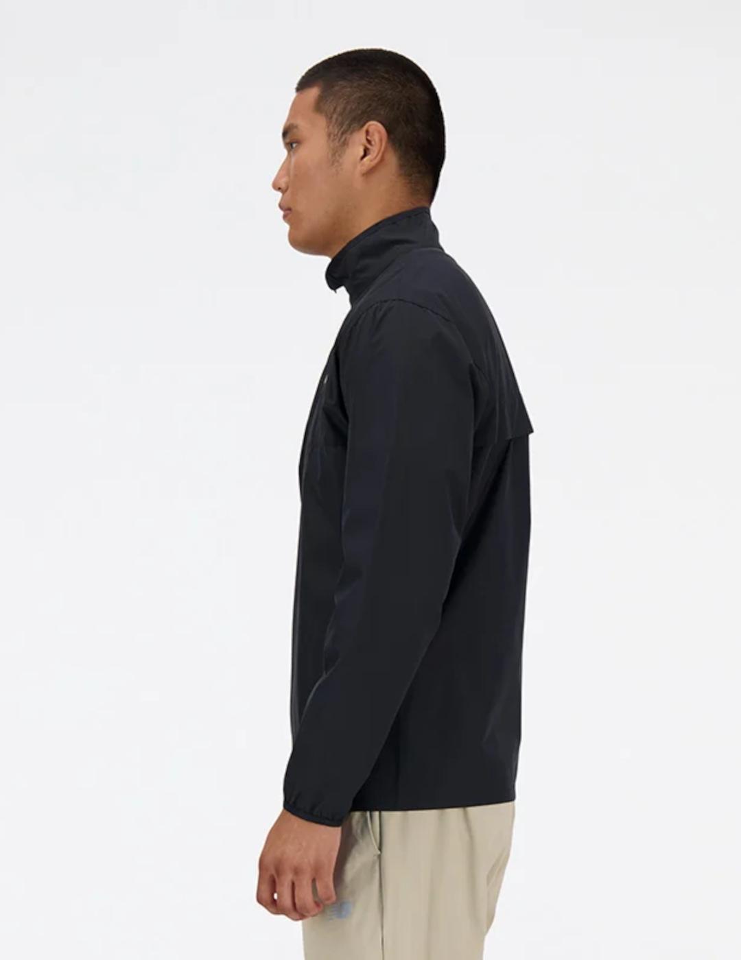 NEW BALANCE CHAQUETA TÉCNICA NEGRA