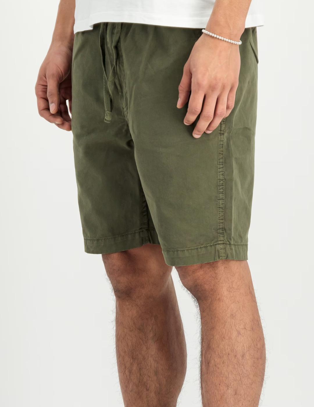ALPHA SHORT JOGGER OLIVA BASIC