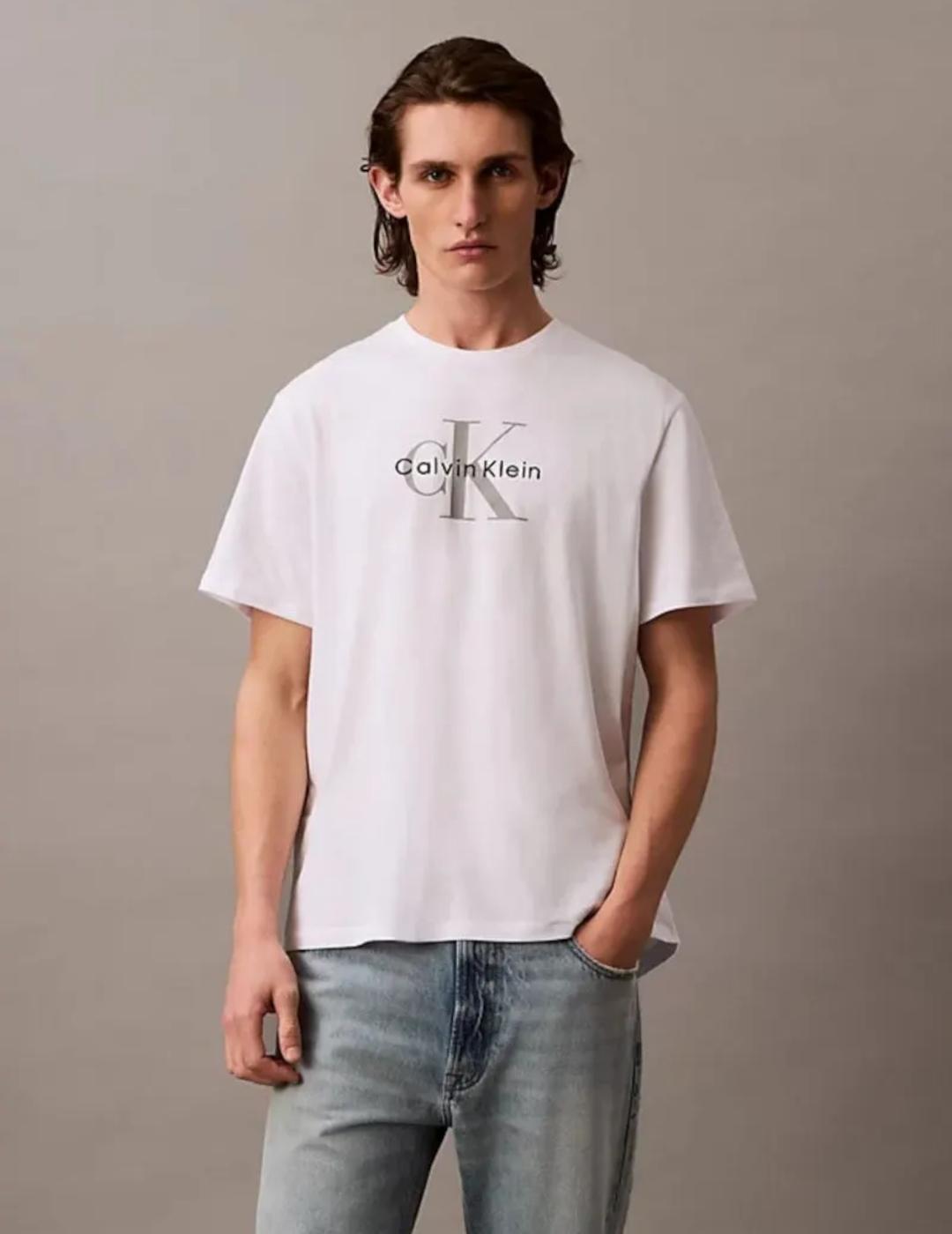 CALVIN KLEIN CAMISETA BLANCA HERO